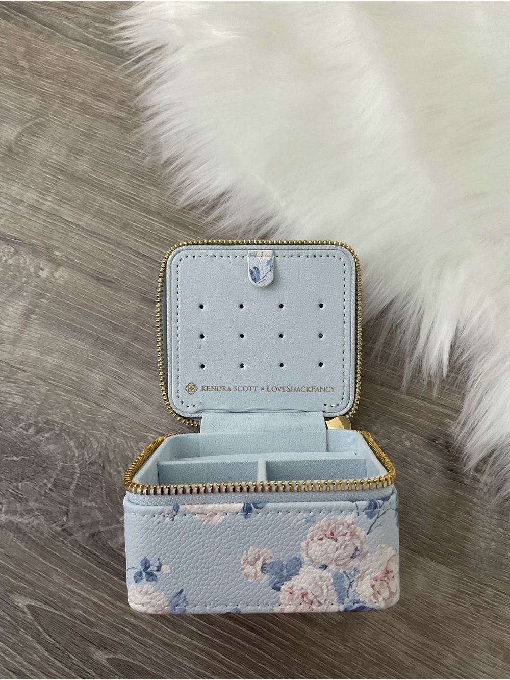 💙🩵 Kendra Scott x LoveShackFancy Blue Small Zip Jewelry Case - Picture 5 of 8